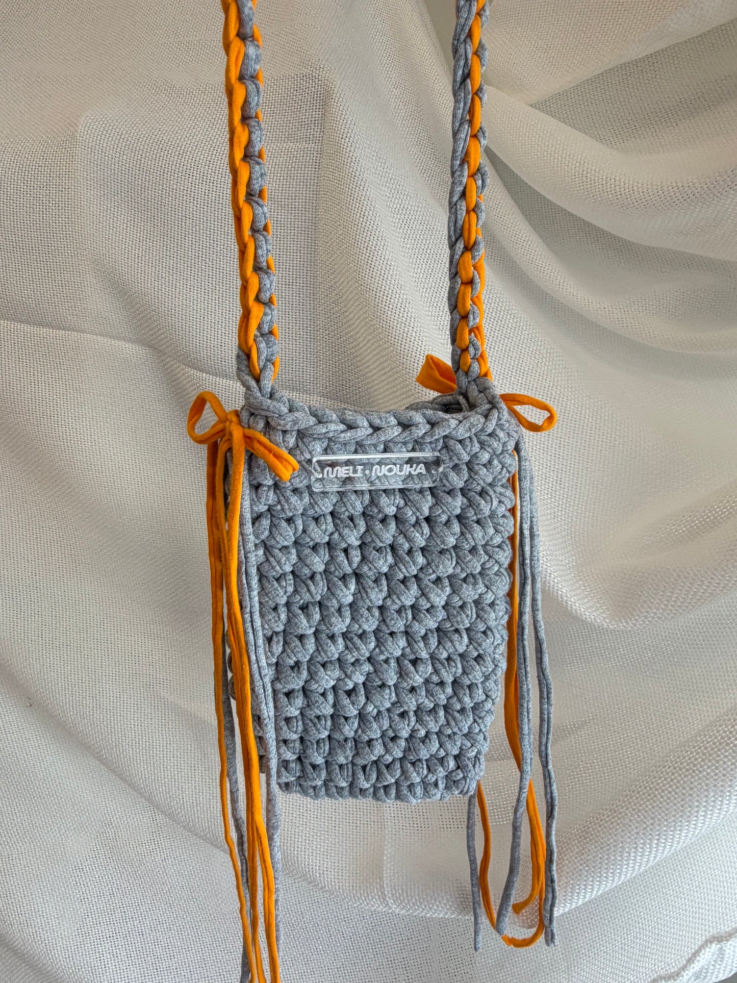 Save your outfit phone case (grey/orange)
