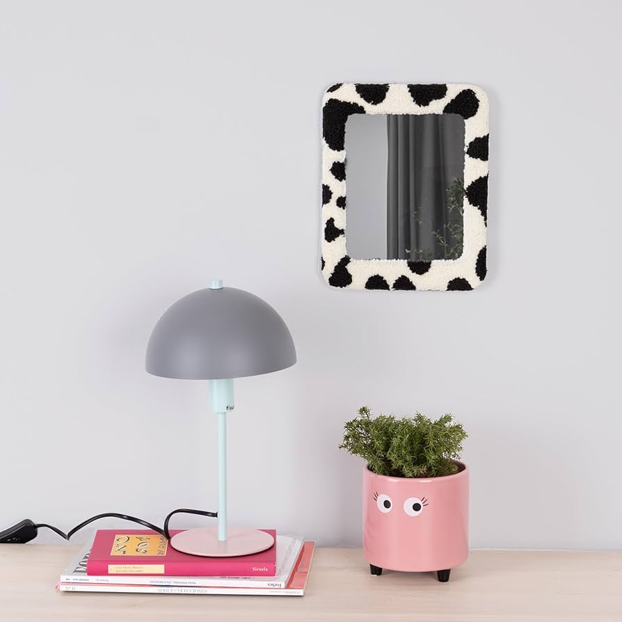 Cow mirror